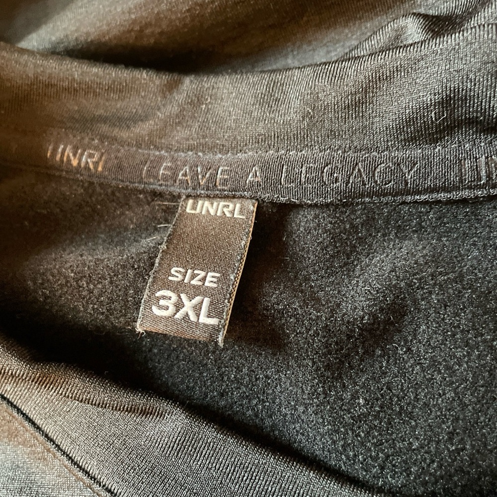 UNRL Minnesota Vikings crewneck. From 2023 release, number 3. Men’s size 3XL. - Picture 7 of 10